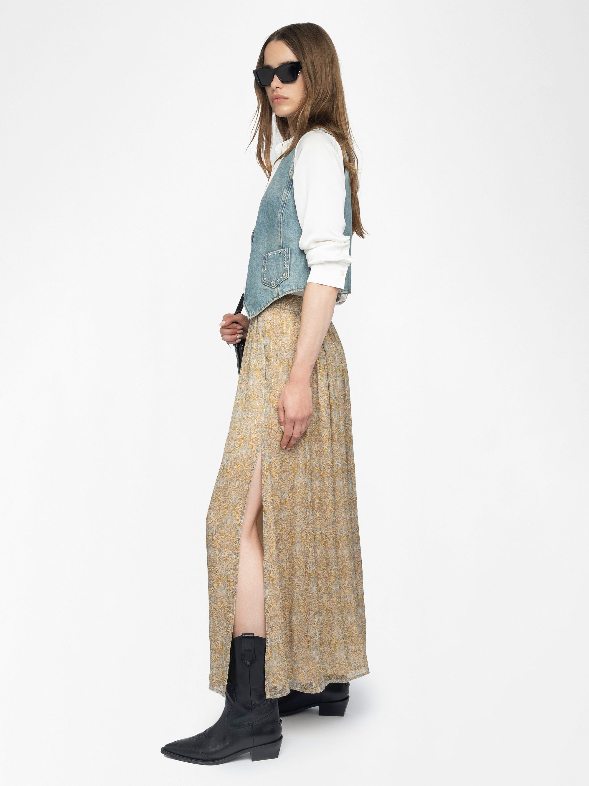 Jady Skirt - Long printed chiffon skirt with golden stripes and slit, zip fastening.